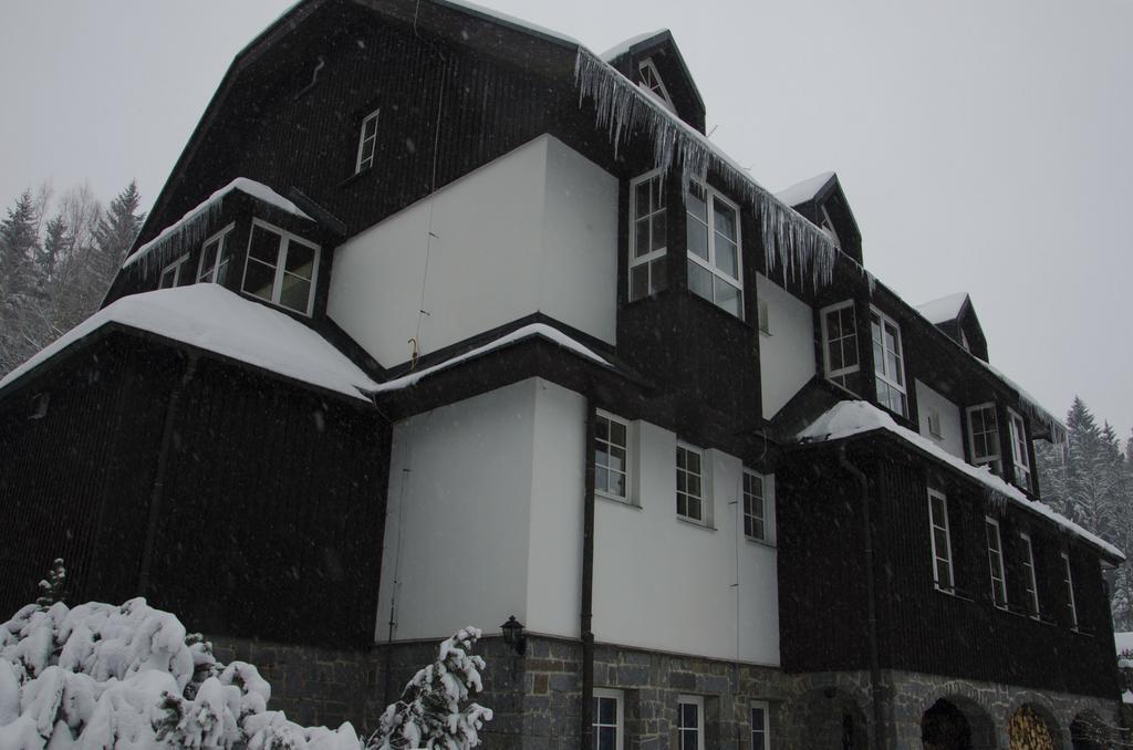 Hotel Konsel Říčky 외부 사진
